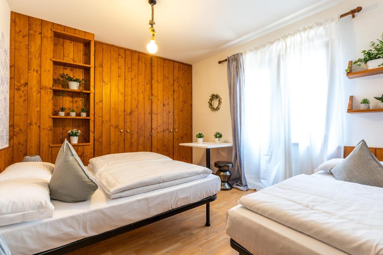 Hotel Sleep In Venzone Extérieur photo