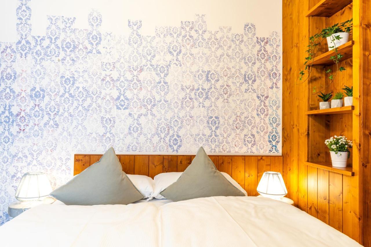 Hotel Sleep In Venzone Extérieur photo