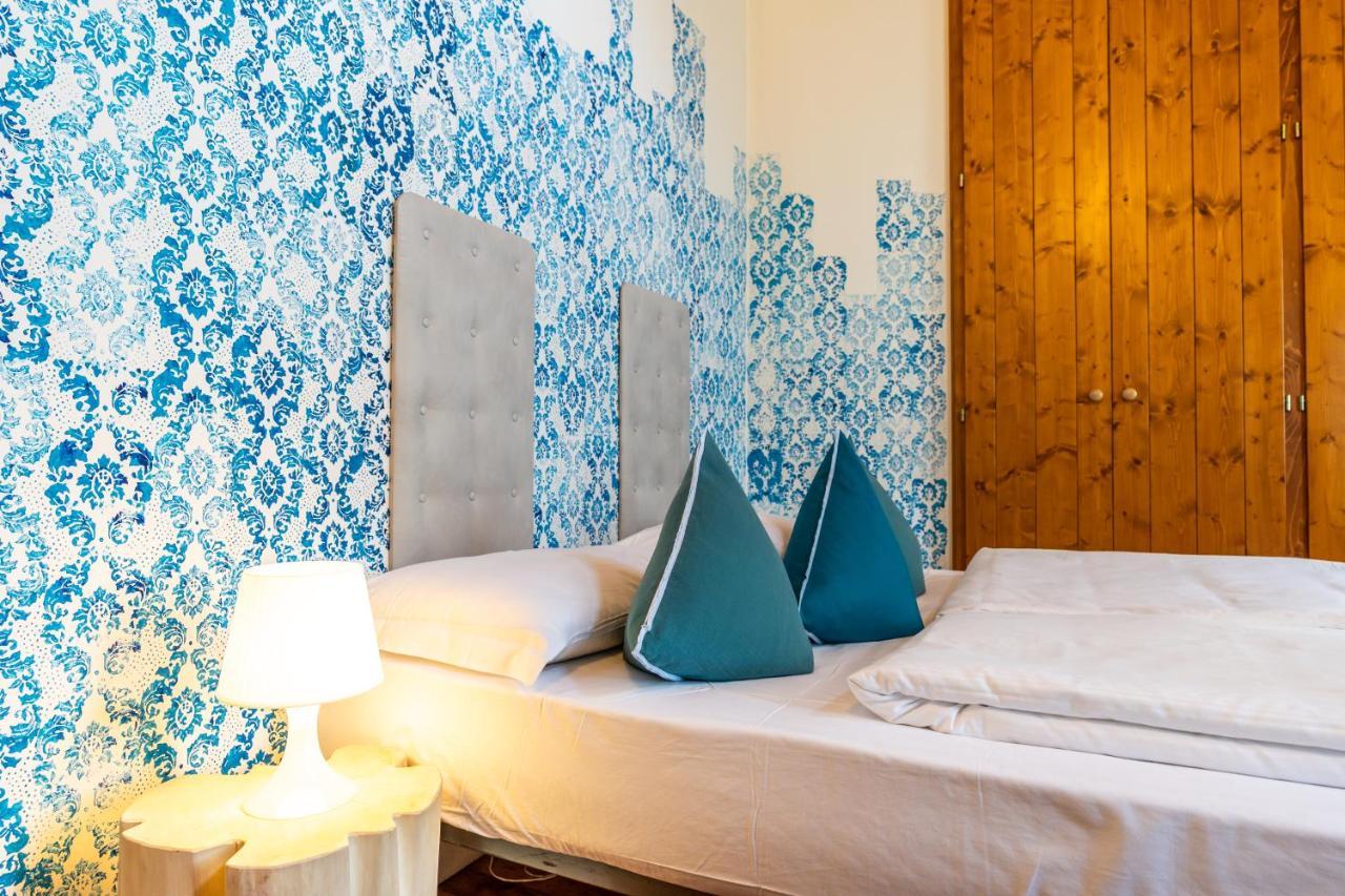 Hotel Sleep In Venzone Extérieur photo